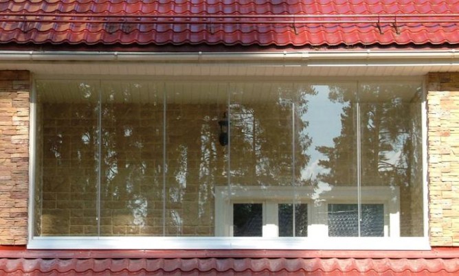 Остекленный балкон