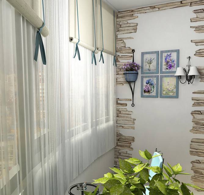 Небольшой балкон