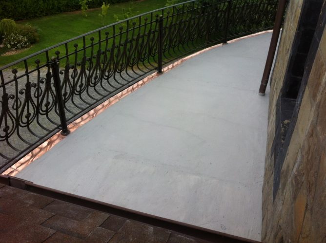 Открытый балкон