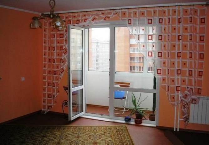 Балконная дверь