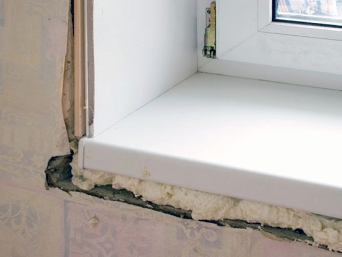 Запенивание под подоконником