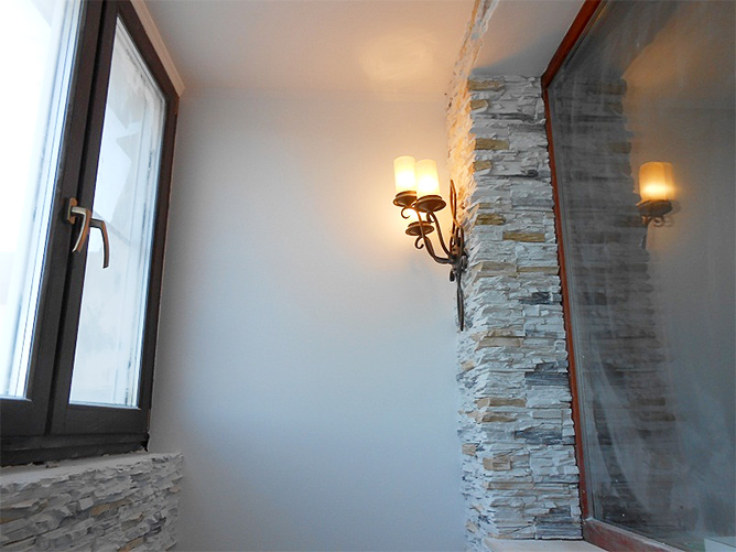 Отделка декоративным камнем