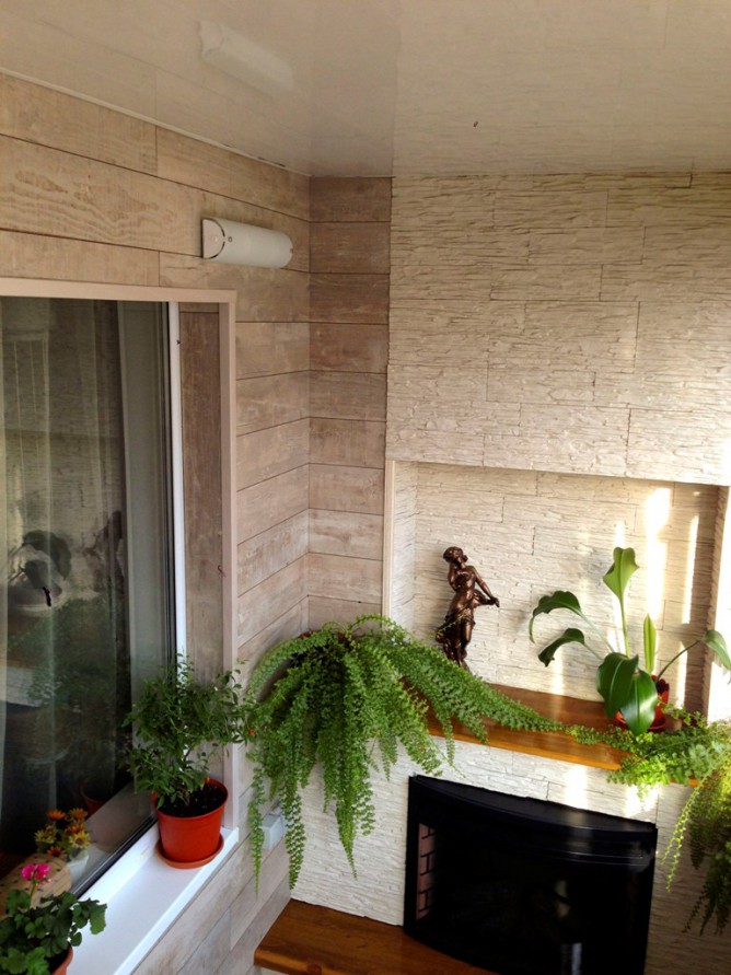 Фальш-камин на балконе