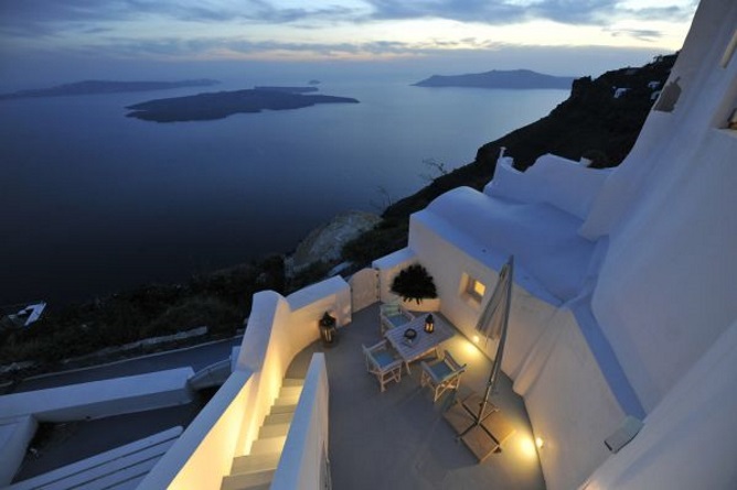 Gaia, Santorini Villa