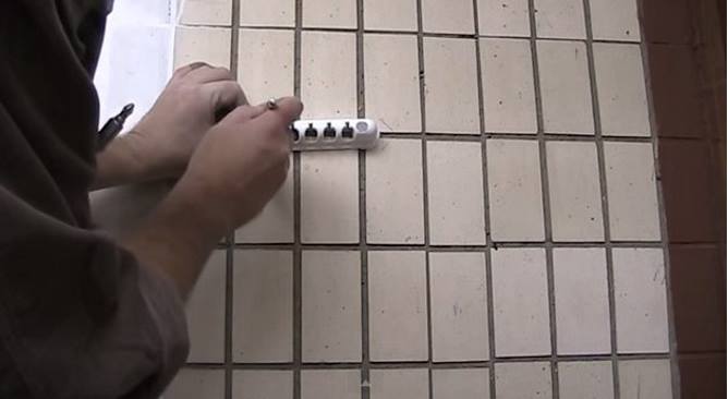 Монтаж потолочной сушилки