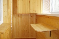 Откидной столик на лоджии