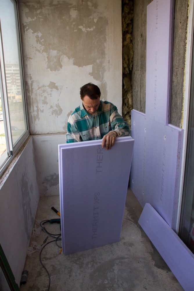 Отделка балкона